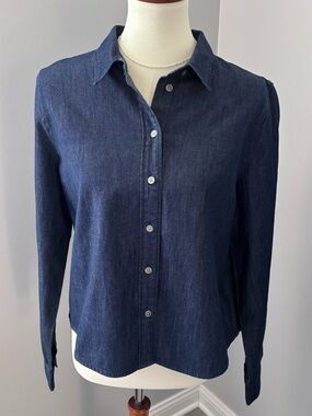 J Crew Factory Women’s Button Front Denim Shirt size medium